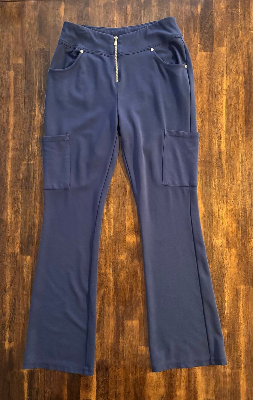 Jaanuu Women's Medium Scrub Pant Zip Front Flare High Rise Soft Stretch Cargo